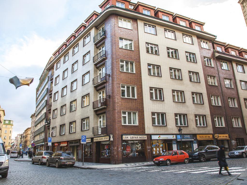 Modern Central Apartment Dlouha براغ المظهر الخارجي الصورة